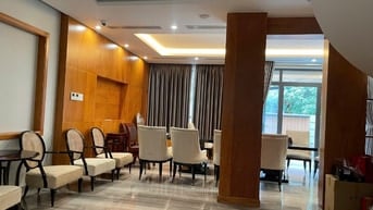 Bán biệt thự khu đường Hoa, Hầm 4 Tầng, DT 8 x 18m. Giá chỉ 48 tỷ