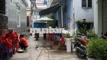 BÁN NHÀ TRUNG TÂM Q6 HẺM XE HƠI , GIÁ RẤT TỐT , CHỦ CẦN GẤP