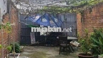 ĐẤT LỌT KHE KHU DÂN CƯ XÂY DỰNG TỰ DO DÂN CƯ NHÀ KÍN HẾT GẦN CHỢ, TRƯỜ