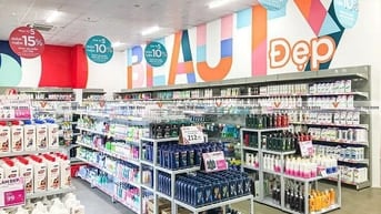 Cuối năm cần 3 bạn phụ sắp xếp hàng 