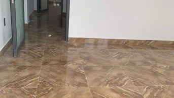 BÁN NHÀ ĐẸP , MẶT TIỀN ĐƯỜNG LỚN 16M, 3 TẦNG DT GẦN 60M (4X14) Q9.