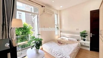 Phòng Cho Thuê Full Nội Thất Ban Công Tại Thiên Hộ Dương, Gần Q3, Q1