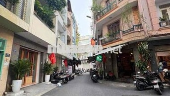 Cho thuê nhà mặt tiền đẹp đường Hoa Huệ, Phú Nhuận, chỉ 25 triệu/tháng