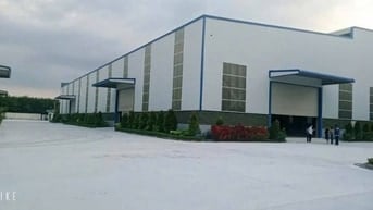 Cho thuê kho xưởng  2.000m2 , KCN Bến Lức, Long An , giá : 150tr/tháng