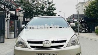 Toyota Innova Vàng cát 8 chỗ