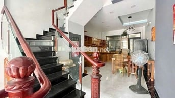 Nhà 1 Trệt 3 Lầu 4PN 4x16m Mặt Tiền Đường Số Phường Tân Phong