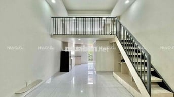 Duplex ban công, full nthat, gác cao phòng siêu rộng ngay ETown, ga T3