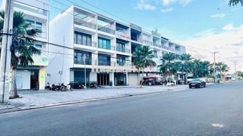 Cho Thuê Nhà Trệt 3 Lầu Có Than Máy Mặt Tiền Quốc Lộ 1A  KDC Hồng Loan