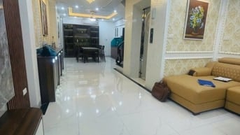 Võ Chí Công – Cầu Giấy – 61 M2 – 6 Tầng – MT 5.5 M – Giá 14.5 Tỷ.  