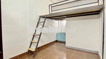 Phòng gác Máy lạnh rộng 30m2 Chỉ 4tr rẻ đẹp ngay IUH Nguyễn văn dung