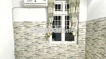 Phòng trọ đẹp cửa sổ lớn, máy lạnh, wc riêng