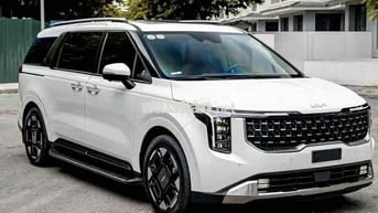 Carnival Signature 2.2 form 2025 odo mới 20.000km