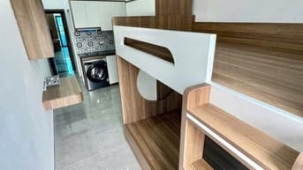 Bán căn hộ dòng tiền phố Lương Khánh Thiện, 90m2, 7 tầng, MT 5m, 21 ph