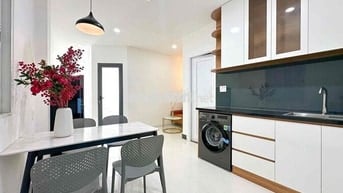 CHDV full nội thất 1pn ban công, cửa sổ máy giặt riêng ngay bờ kè HS