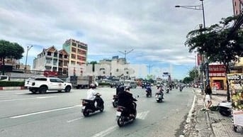 BÁN NHÀ ĐẸP GẦN CẦU THAM LƯƠNG – GIÁP TÂN BÌNH - 105M² NỞ HẬU TÀI LỘC