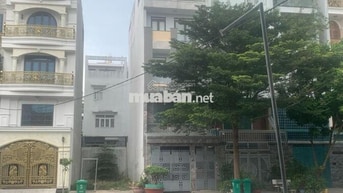 Bán ngay lô đất 50m2 ngay KDC An Sương giá 2 tỷ 8, sổ riêng