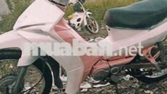 Yamaha Sirius màu Trắng Hồng