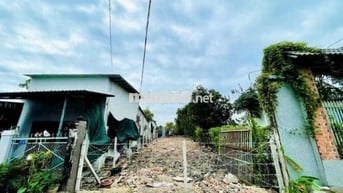 Bán Gấp Đất Ngộp 84m2 Ngay Đ. Hồ Văn Tắng, Củ Chi .Giá 1 tỷ 4, SHR