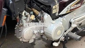 Dream 49cc Biển số 67-8910 có giao lưu