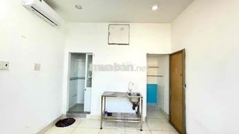 Cho thuê Phòng Máy Lạnh Full nội thất giá 2.2 tr