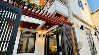 Chú Trường cần bán nhà đ.Lê Trực P.7 Q.Bình Thạnh giá chỉ 1 tỷ 980Tr