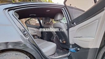 Hyundai Elantra 2016 Gia đình 86000 km