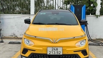 VinFast VF e34 2022 Vàng