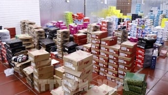 Tuyển nhân viên soạn hàng đóng gói