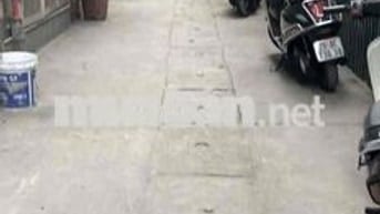 Lĩnh Nam nhà đẹp cực gần ô tô,chủ chuyển công tác cần bán gấp.