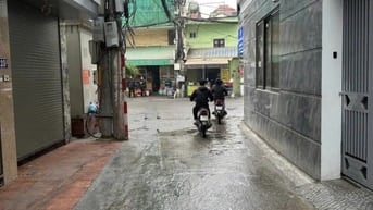 Bán nhà Xuân La ,ô tô vào nhà ,ngõ  kinh doanh,có thang máy, giá 16 tỷ