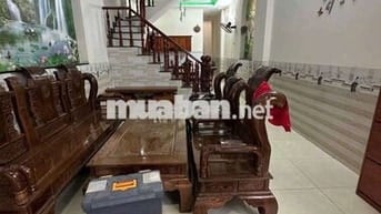 Cho thuê nhà vừa ở vừa làm vp sân oto