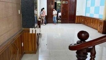 cho thuê nhà trung tâm hành chính Dĩ An thích hợp ở, dạy học, VP