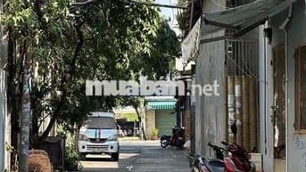 bán nhà ngay Chợ Tân Hương, Tân phú- 64m2-3 lầu- đúc giá chỉ 6,x tỏi