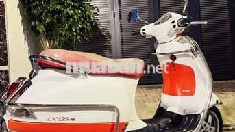 Piaggio Vespa LX 125 ie Trắng đỏ