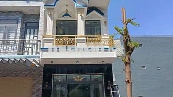 Chỉ cần 2 tỷ nhận nhà 2 lầu 4PN full nội thất kdc phú Hồng Thịnh 8