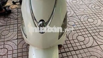 SYM Attila màu Trắng