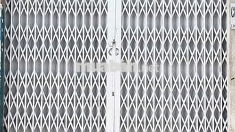 Nhà cấp 4 có gác lửng có 3pha nước sạch, DT 4❌18 hẻm tải thôngPhanAnh