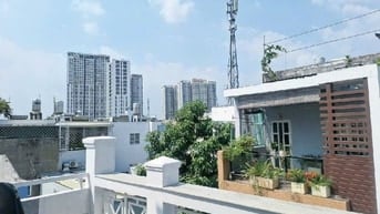 Nhà Giá Rẻ Quận 9-2 Mặt Tiền-Khu Buôn Bán Sầm Uất-105M2-Hoàn Công Đủ-