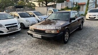 Toyota Camry 1987 2.0 MT - 100000 km