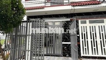 cần bán gấp căn nhà lầu , shr trao tay