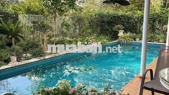 Cho thuê BT h.bơi , t.máy 6PN, 5WC,  300m2 tại The EverRich III, Q7