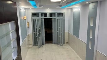 Nhà MT Đ. Số 54 khu Bình Phú 4x17m 3.5 tấm đối diện công viên