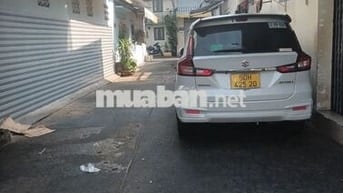 Bán Nhà 3 Tầng BTCT, 4m x 12m, Lạc Long Quân, Quận 11, Chỉ 6.8 Tỷ