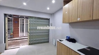 NHÀ ĐẦY ĐỦ NỘI THẤT 2 LẦU 2PN 2WC NGAY EMART PHAN VĂN TRỊ GIÁ RẺ 8TR