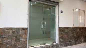 CHO THUÊ NHÀ NGUYÊN CĂN MỚI, 2PN, ĐƯỜNG NGUYỄN CÔNG TRỨ, QUẬN 1, TPHCM