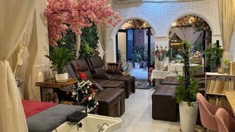 Bán gấp nhà Phố Tây Bùi Viện Quận 1, DT 9,5m x 15m 4 Tầng Giá 32 tỷ TL