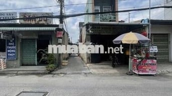 BÁN NHÀ HÓC MÔN 
- BA GÁC ĐẬU CỬA - DT KHỦNG - GIÁ CỰC RẺ