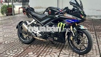 Yamaha R15V3 Đen Côn tay