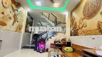 Nhà Mặt tiền đường xe tải thông. Chỉ hơn 4ty