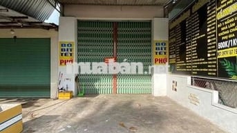 Cho thuê nhà mặt tiền đường DT879 gần chợ bến tranh